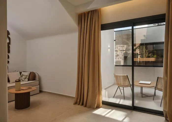 Ξενοδοχείο Iria Blue Mykonos 4*